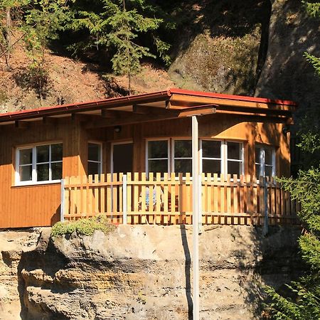 Malbenka - Chata Na Skale Pod Hradem Kokorin Kültér fotó